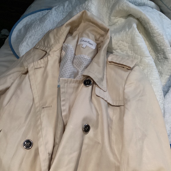 COPY - NWOT  Calvin Klein size L cream trench - Picture 1 of 6